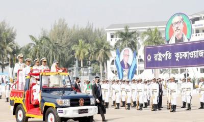 শীতকালীন ‘রাষ্ট্রপতি কুচকাওয়াজে’ যোগ দিলেন প্রধানমন্ত্রী