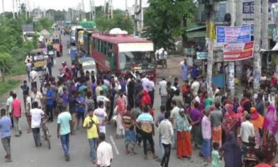 যশোরে জলাবদ্ধতা নিরসনের দাবিতে বিক্ষোভ