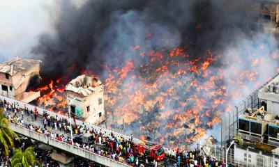 রোজার পর বঙ্গবাজার মার্কেট নির্মাণের কাজ শুরু