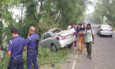 গোপালগঞ্জে প্রাইভেটকার-ভ্যানের সংঘর্ষে নিহত ১