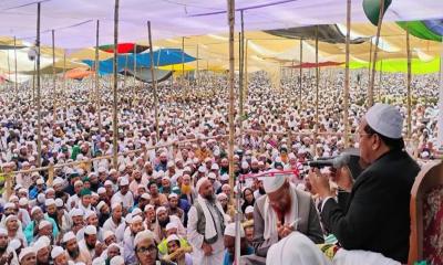 আখেরি মোনাজাতের মাধ্যমে শেষ হলো চরমোনাই মাহফিল