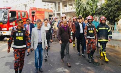 সচিবালয়ে অগ্নিকাণ্ড: ক্ষতিগ্রস্ত ভবন পরিদর্শনে উপদেষ্টারা