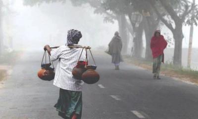 কিশোরগঞ্জে শীতের দাপটে কাঁপছে হাওরবাসী