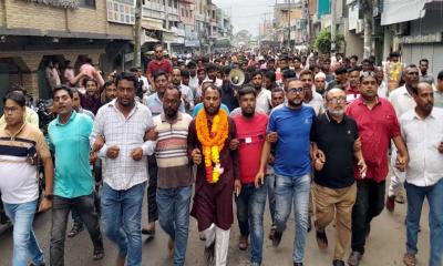 অভয়নগরে কারামুক্ত বিএনপি নেতাকে গণসংবর্ধনা