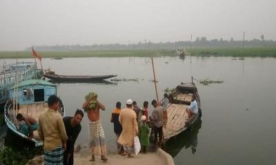 বাজিতপুরে সেতুর অভাবে হাজারো মানুষের পারাপারের দুর্ভোগ