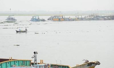 ব্রাহ্মণবাড়িয়ায় মহাল থেকে চলছে দিনরাত বালু লুট