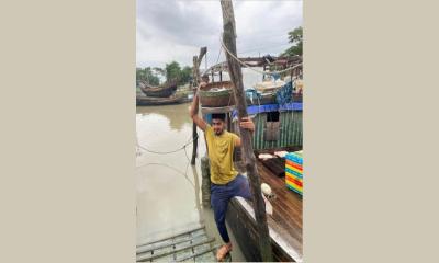 ইলিশ শিকারে নিষেধাজ্ঞা: উপকূলীয় জেলে পরিবারের মাঝে বেড়েছে হতাশা