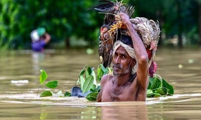 বন্যায় ১১ জেলায় প্রাণ গেল ২৩ জনের