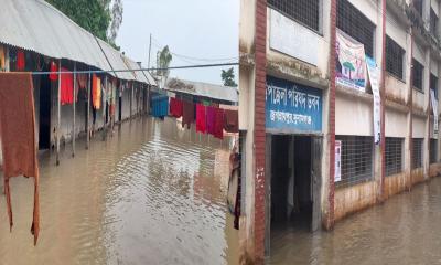 জগন্নাথপুরে বন্যা পরিস্থিতির অবনতি, ত্রাণের জন্য হাহাকার