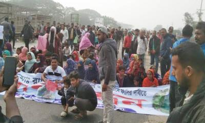 বরিশালে স্কুলছাত্র হত্যার বিচারের দাবিতে মানববন্ধন