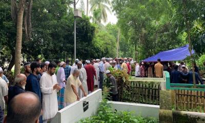 চুয়াডাঙ্গায় সামসুদ্দোহা শিমুলের দাফন সম্পন্ন