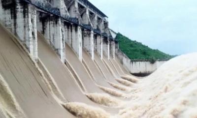 একদিনেই ফারাক্কা বাঁধ দিয়ে ছাড়া হচ্ছে ১১ লাখ কিউসেক পানি