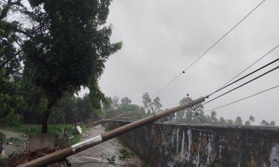 ঝালকাঠিতে ৬ শতাধিক ঘরবাড়ি বিধ্বস্ত