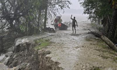 ঘূর্ণিঝড় রেমালের প্রভাব থাকছে মঙ্গলবার রাত পর্যন্ত