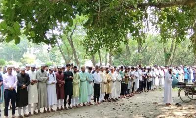 ইবিতে ইয়াহিয়া সিনওয়ারের গায়েবানা জানাজা অনুষ্ঠিত