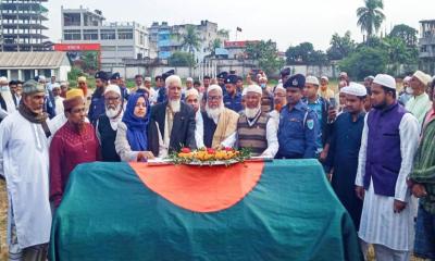 কালীগঞ্জে বীর মুক্তিযোদ্ধাকে রাষ্ট্রীয় মর্যাদায় দাফন