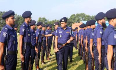 কুড়িগ্রাম জেলা পুলিশের প্যারেড, মাসিক কল্যাণ সভা ও আইনশৃঙ্খলা সভা অনুষ্ঠিত