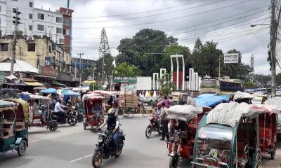 কুড়িগ্রামে অবৈধভাবে গড়ে উঠেছে ব্যাটারিচালিত অটোরিকশা ও মিশুক স্ট্যান্ড