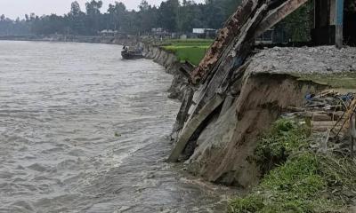 কুড়িগ্রামে নদ-নদীর পানি কমলেও বেড়েছে ভাঙন