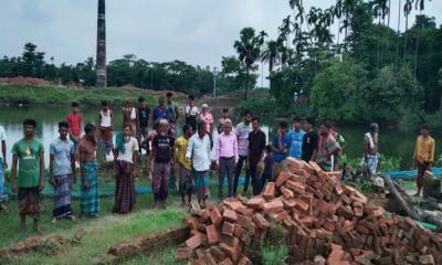 লালমোহনে আবাসিক এলাকায় ইটভাটা, পরিদর্শনে পরিবেশ অধিদপ্তর