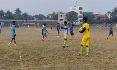 তারুণ্যের উৎসবে মাদারীপুরে ফুটবল টুর্নামেন্ট