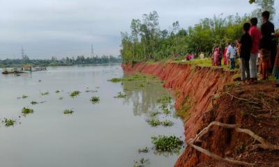 মির্জাপুরে বংশাই নদীর বালু-মাটি লুট, পাড় ভাঙনের শঙ্কা