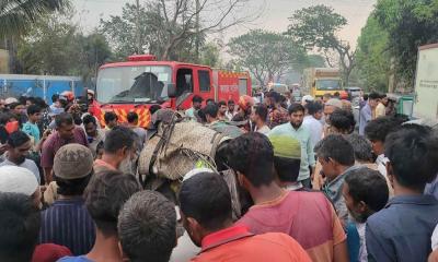 পাবনায় বাস-রিকশার সংঘর্ষে শিশুসহ নিহত ৪