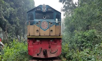 পূর্বধলায় ট্রেনে কাটা পড়ে অজ্ঞাত ব্যক্তির মৃত্যু