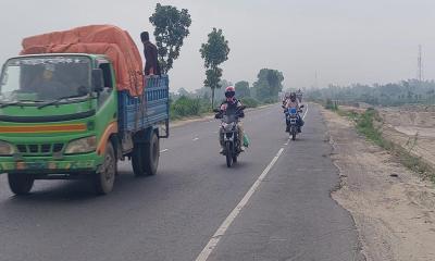 ঢাকা-টাঙ্গাইল মহাসড়কে যান চলাচল স্বাভাবিক