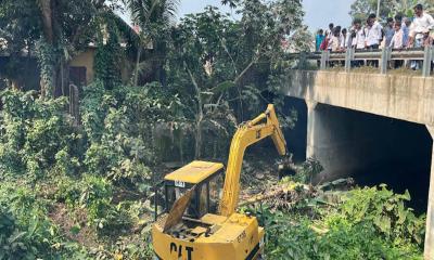 শরীয়তপুরে অর্ধশত বছর ধরে দখল-দূষণে থাকা খাল উদ্ধার