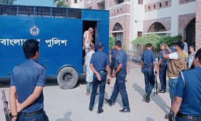 শোলাকিয়া মাঠে জঙ্গি হামলা: জেএমবির ৩ সদস্যকে আদালতে হাজির