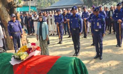 ভাঙ্গুড়ায় রাষ্ট্রীয় মর্যাদায় বীর মুক্তিযোদ্ধার দাফন