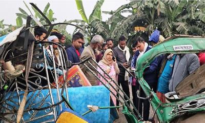 কিশোরগঞ্জে অটোরিকশা-কাভার্ডভ্যান সংঘর্ষে প্রাণ গেল  ৫ জনের